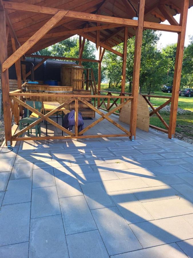 Cristel Casuta Fara Ganduri Hotel Mesentea Bagian luar foto